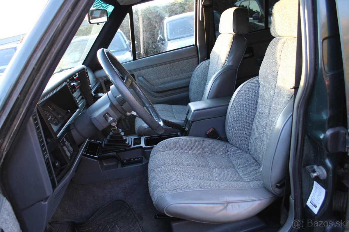 Jeep Cherokee 2.0 TD, 4x4 , 64kW , M5 - 11