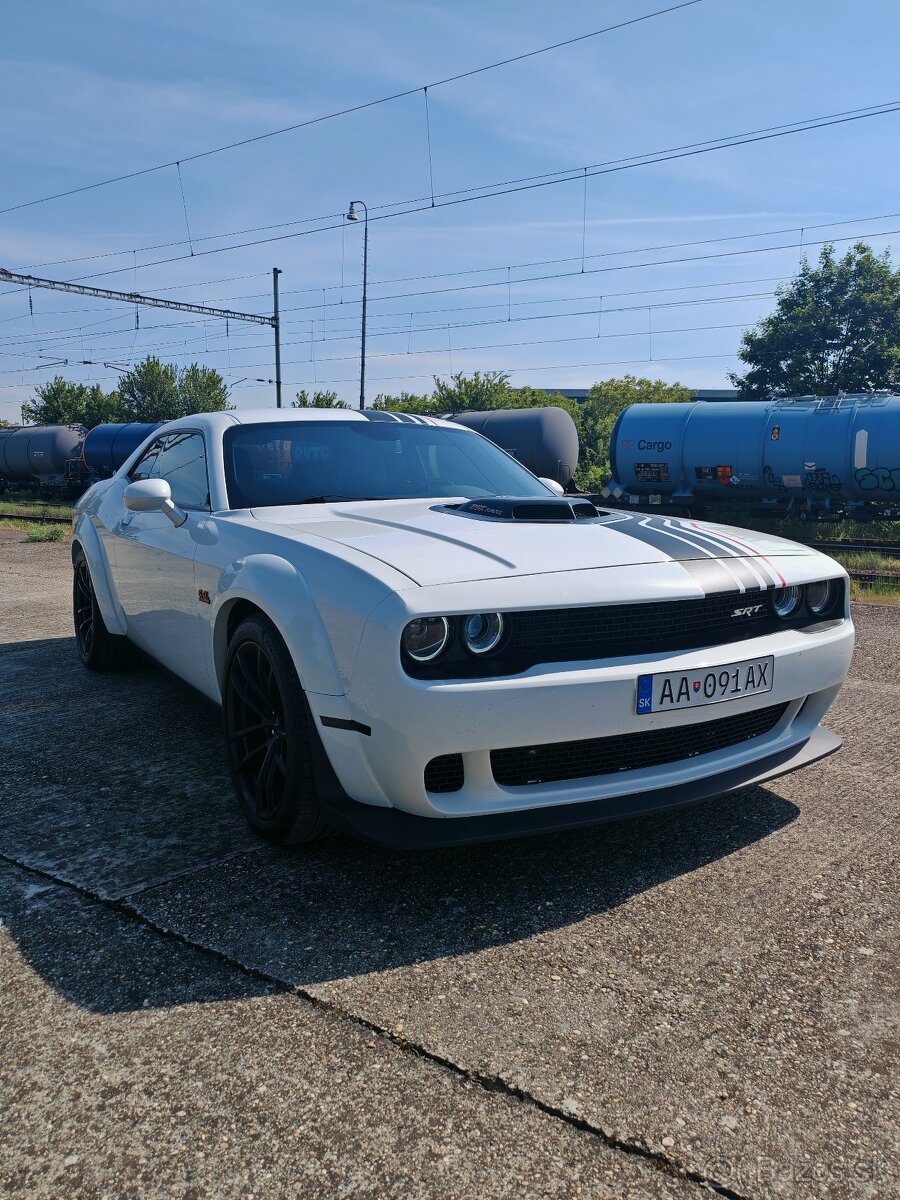 Dodge Challenger ScatPack Shaker Widebody 6,4L - 11