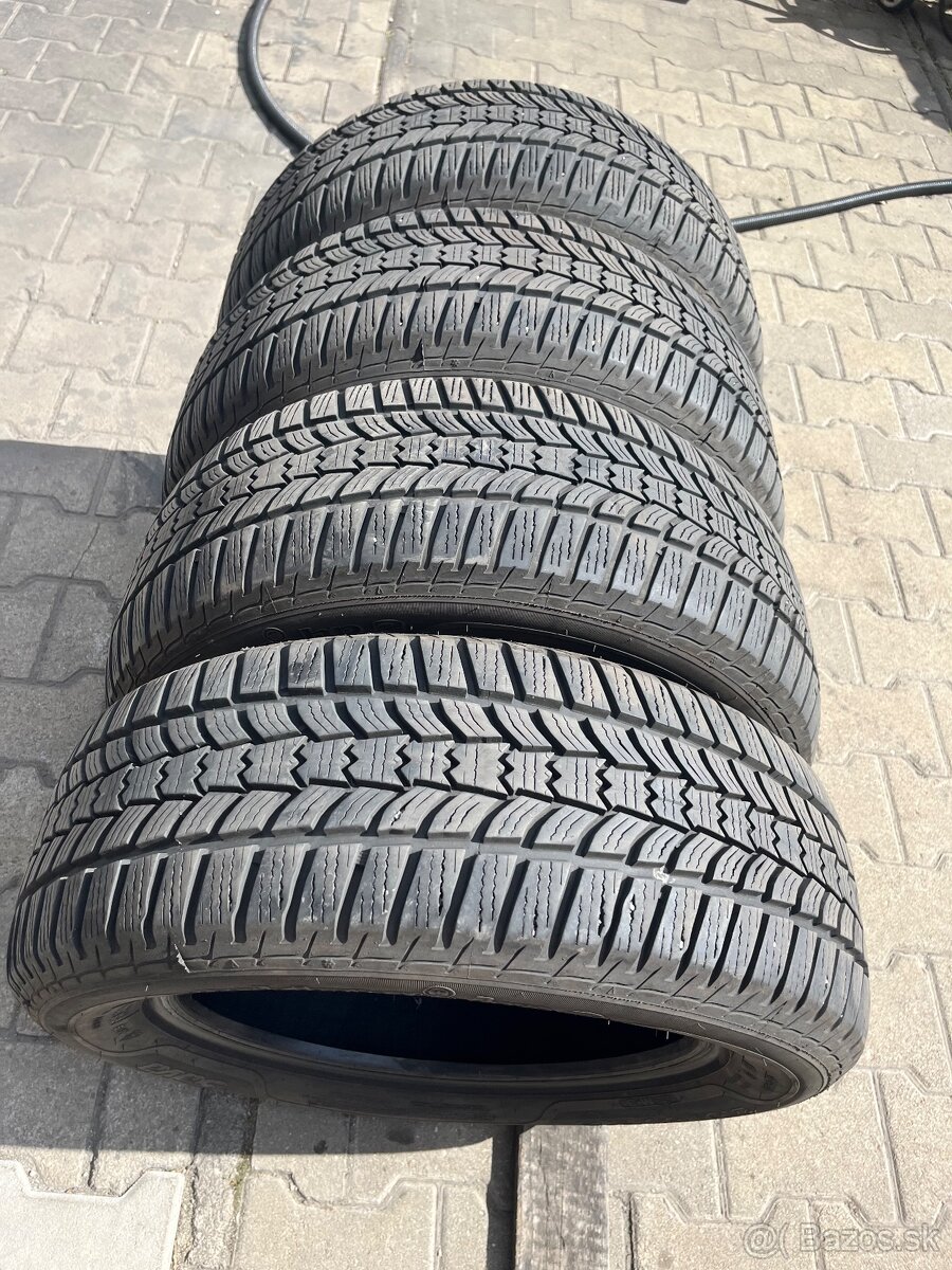 215/60R16 Sava zimne - 11