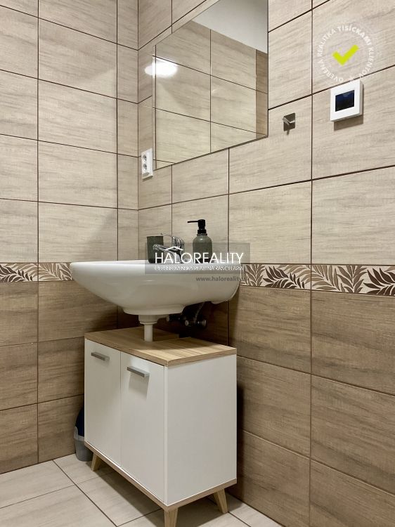 HALO reality - Predaj, trojizbový byt Banská Bystrica, Iliaš - 11