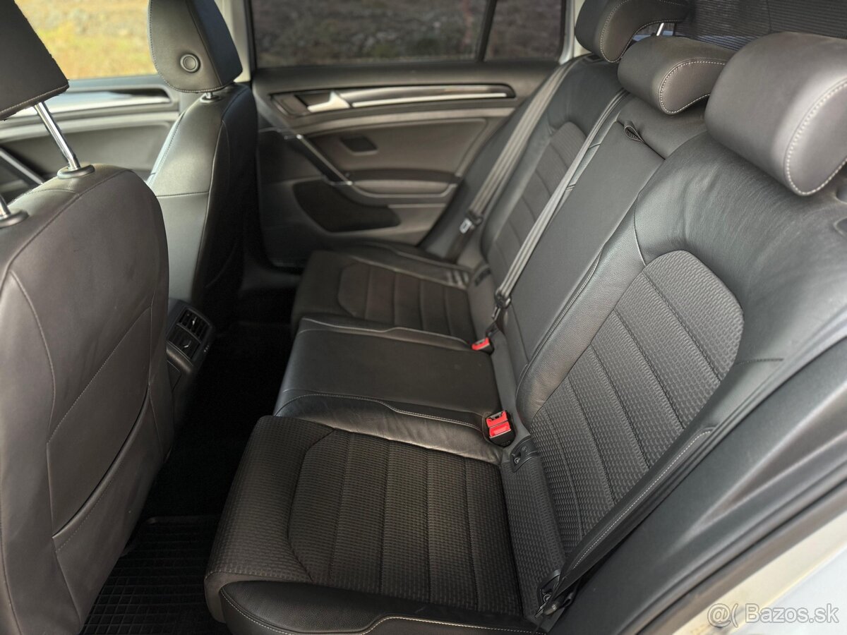 Vw Golf 7 Variant 2.0 TDi 110kw DSG - 11