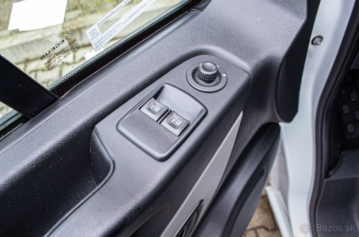 Renault Trafic 1.6 dCi 107kW 9-miest - 11