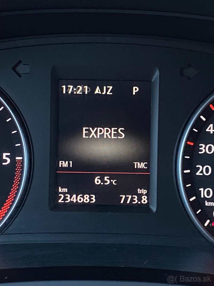 Volkswagen Sharan 2.0 TDi DSG HIGHLINE - 11