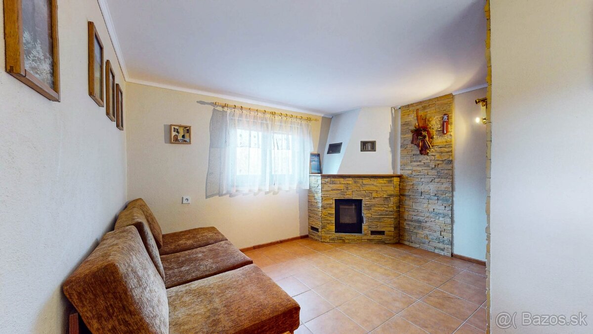 Záhradná chatka s vysporiadaným pozemkom Zvolen / Neresnica - 11