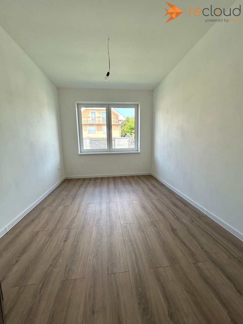 BOJNIČKY - moderný 4-izbový dom s veľkou garážou v obľúbenej - 11