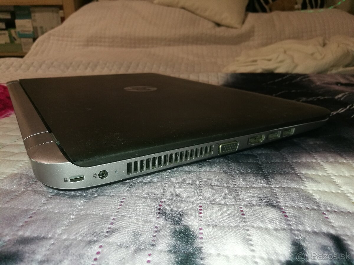 HP ProBook. i5. 15,6". RAM 8 GB. SSD 256 GB + 1 000 GB. - 11
