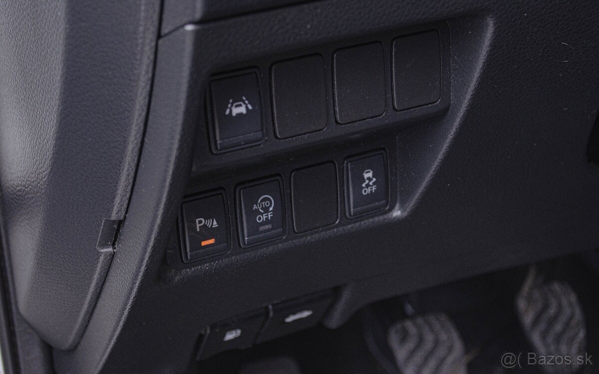 Nissan Qashqai 1.5 dCi Tekna - 11