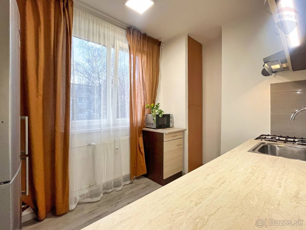 PREDAJ 2- izb. byt s balkónom centrum mesta REZERVOVANÉ - 11