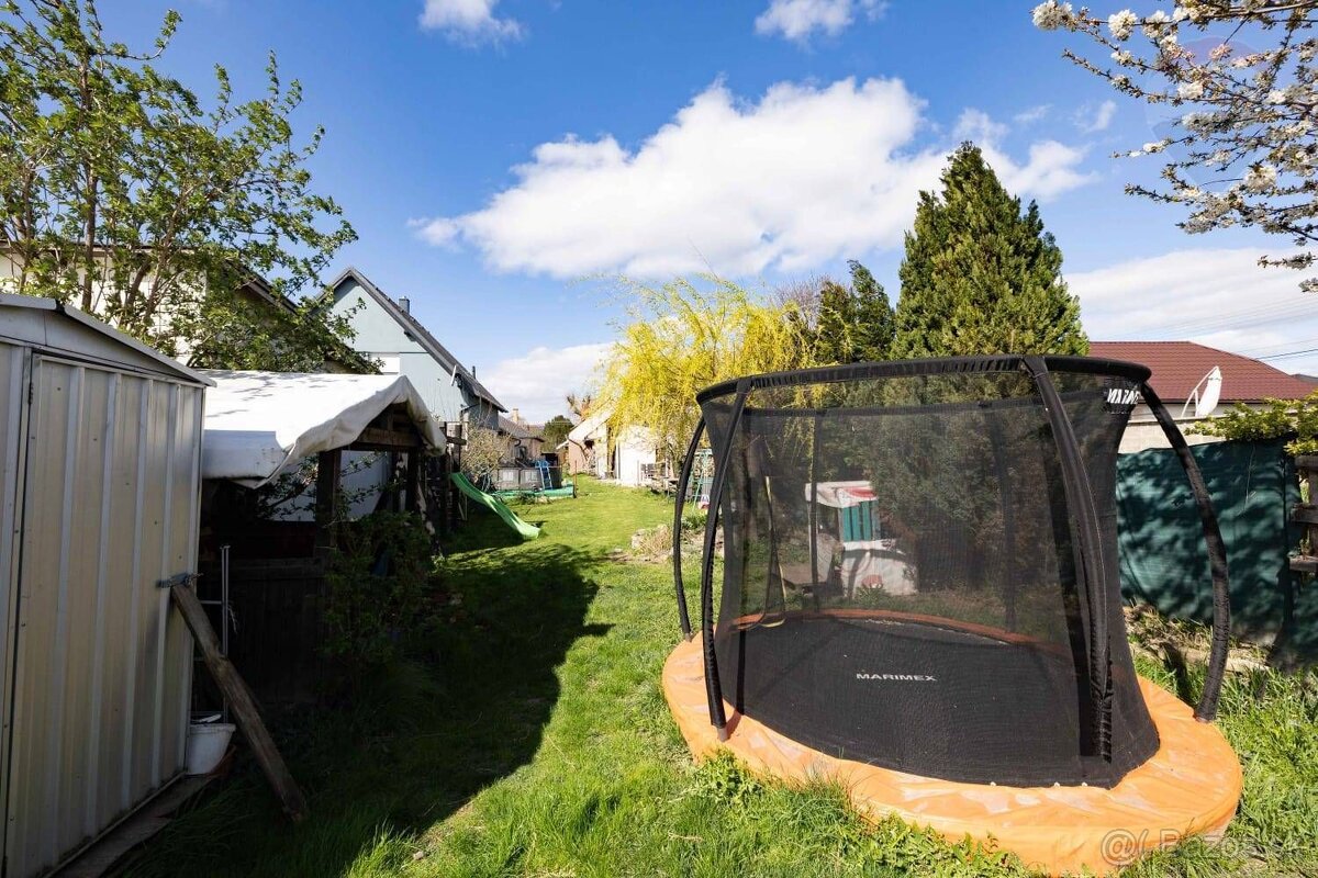 Predaj príjemný zrekonštruovaný 4 izbový vidiecky dom v Rajk - 11