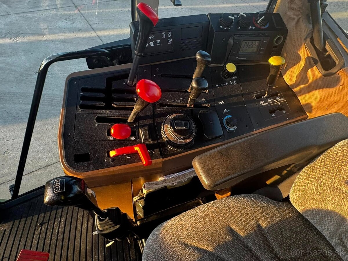 John Deere 6800 - 11