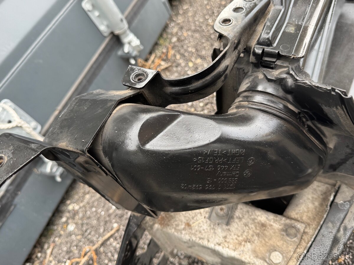 BMW 5er E60 (2010) – predný komplet rám - 11