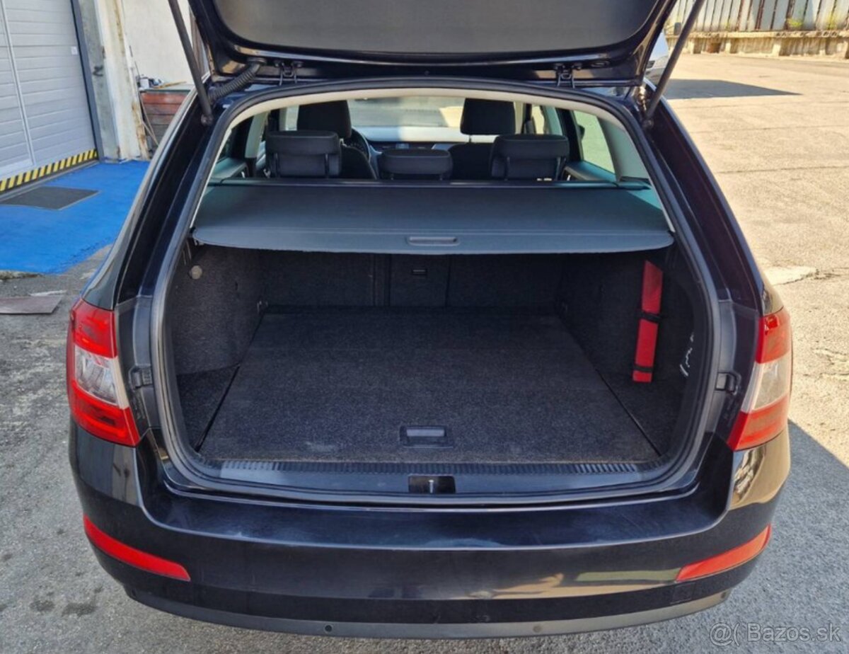 Škoda Octavia Combi 2.0 TDI Elegance/Style - 11