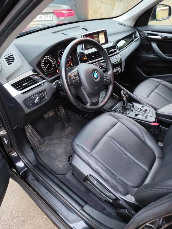 BMW X1 sDrive18d - 11
