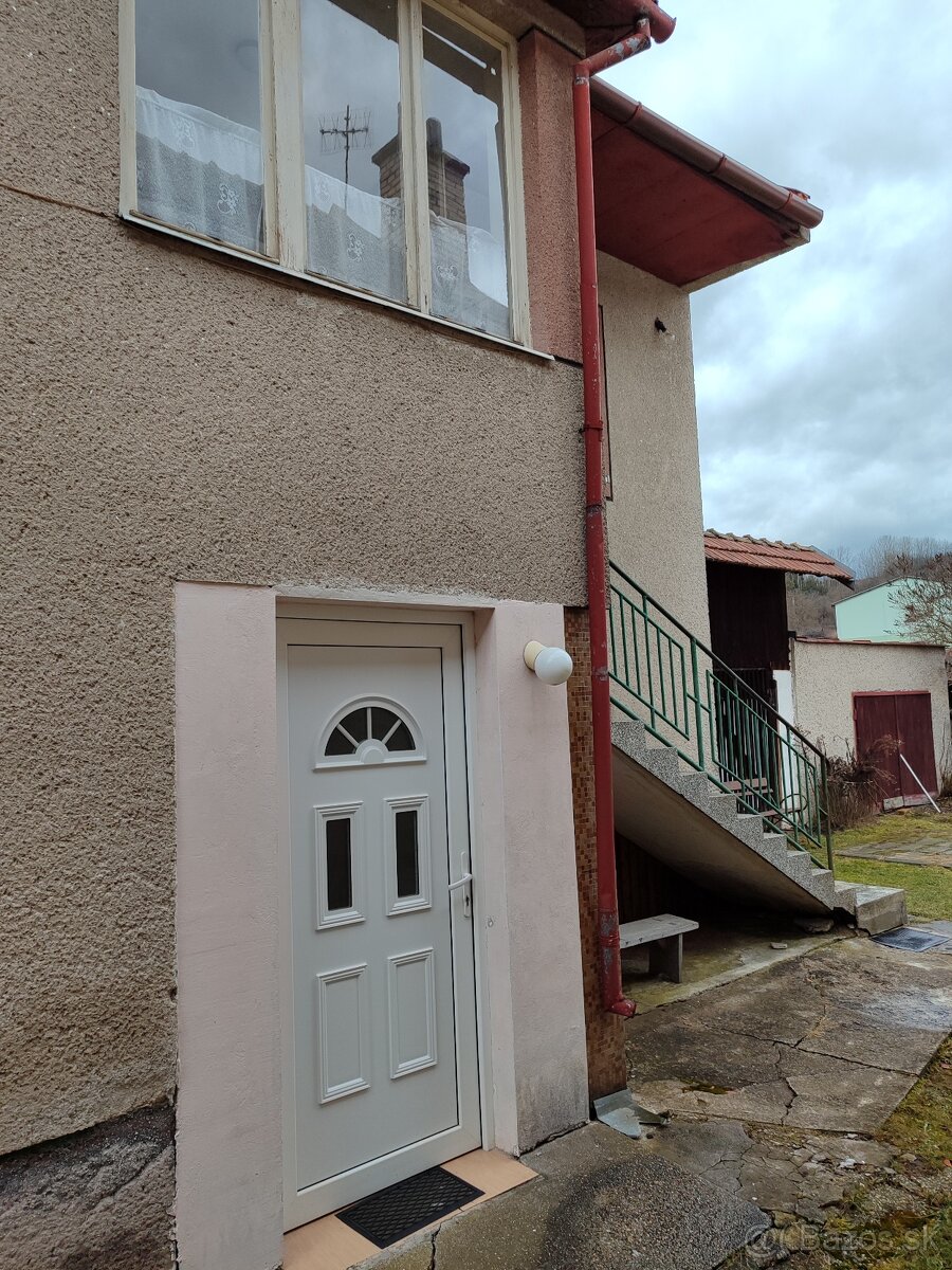 Rodinný dom Brusno - predaj - 11