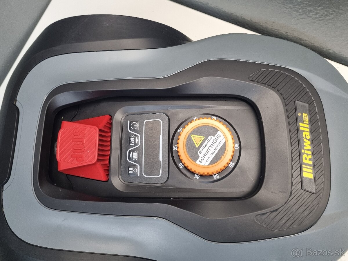 Inteligentna roboticka KOSACKA Riwall PRO RRM 950 APP - 11