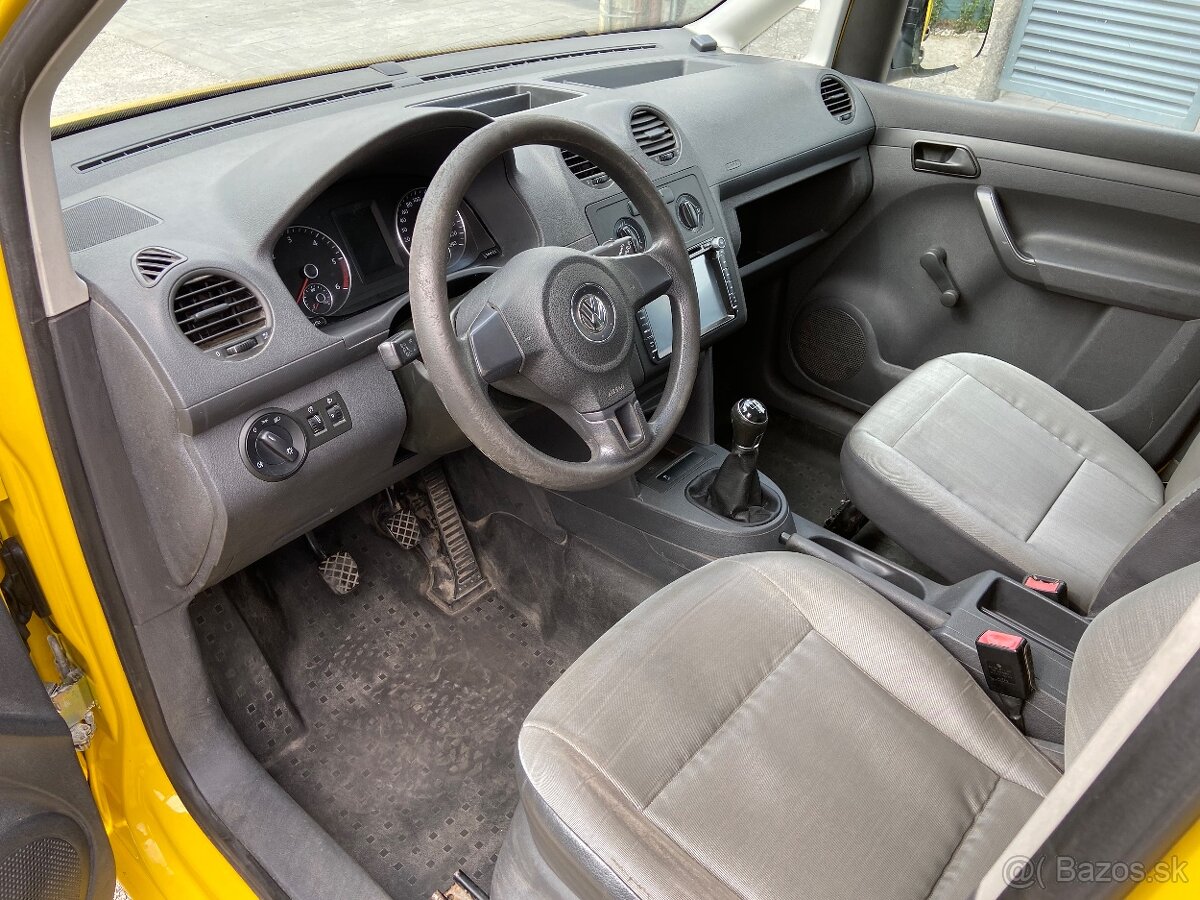 VW CADDY 2.0 TDi MAXI 4x4 - 11