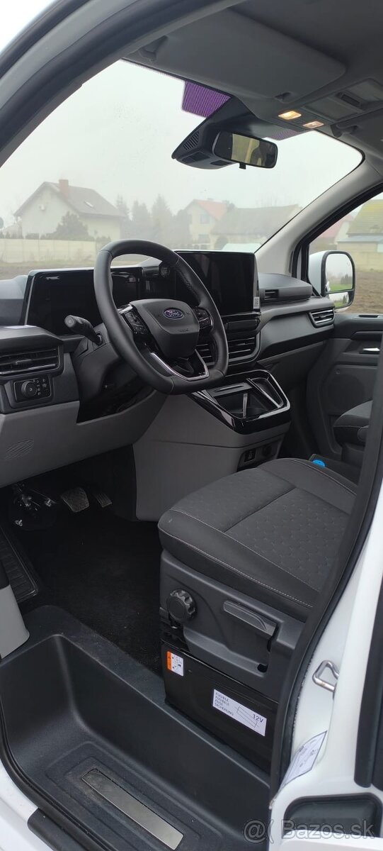 Ford transit TOURNEO. 2.0 diesel LONG - 11