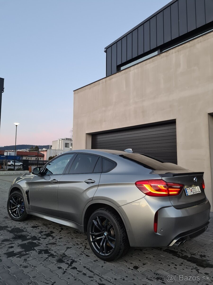 BMW X6M - 11