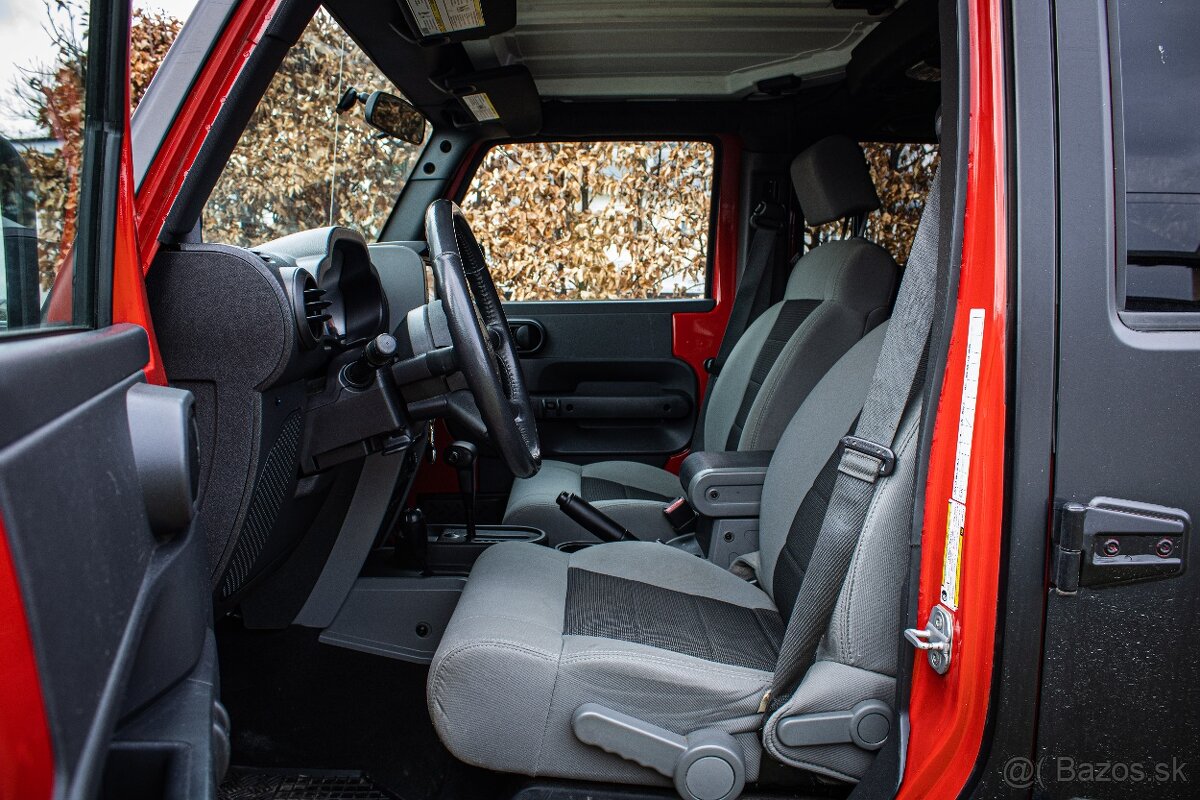Jeep Wrangler 2.8 CRD Unlimited, 1.majiteľ, SK-auto, nelak - 11