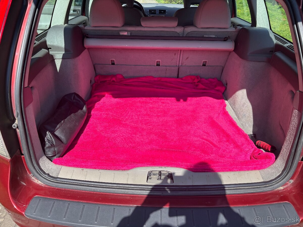 Predám VOLVO V 50 1.6 D - 11