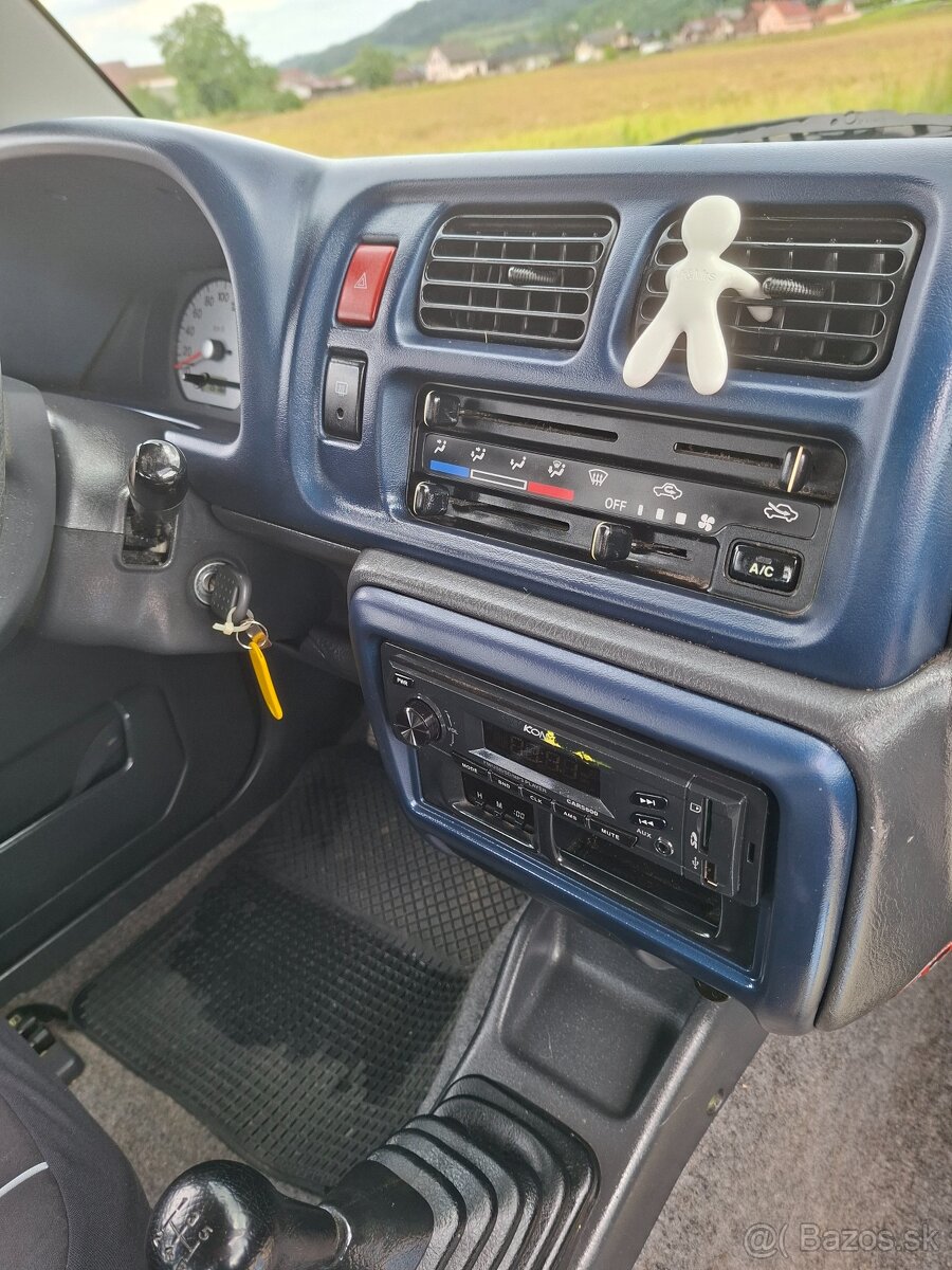 Suzuki Jimny 1,3 benzín SPECIAL - 11