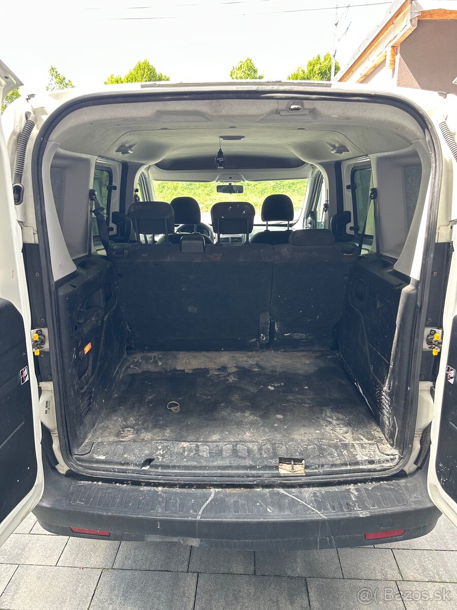 Fiat Doblo - 11