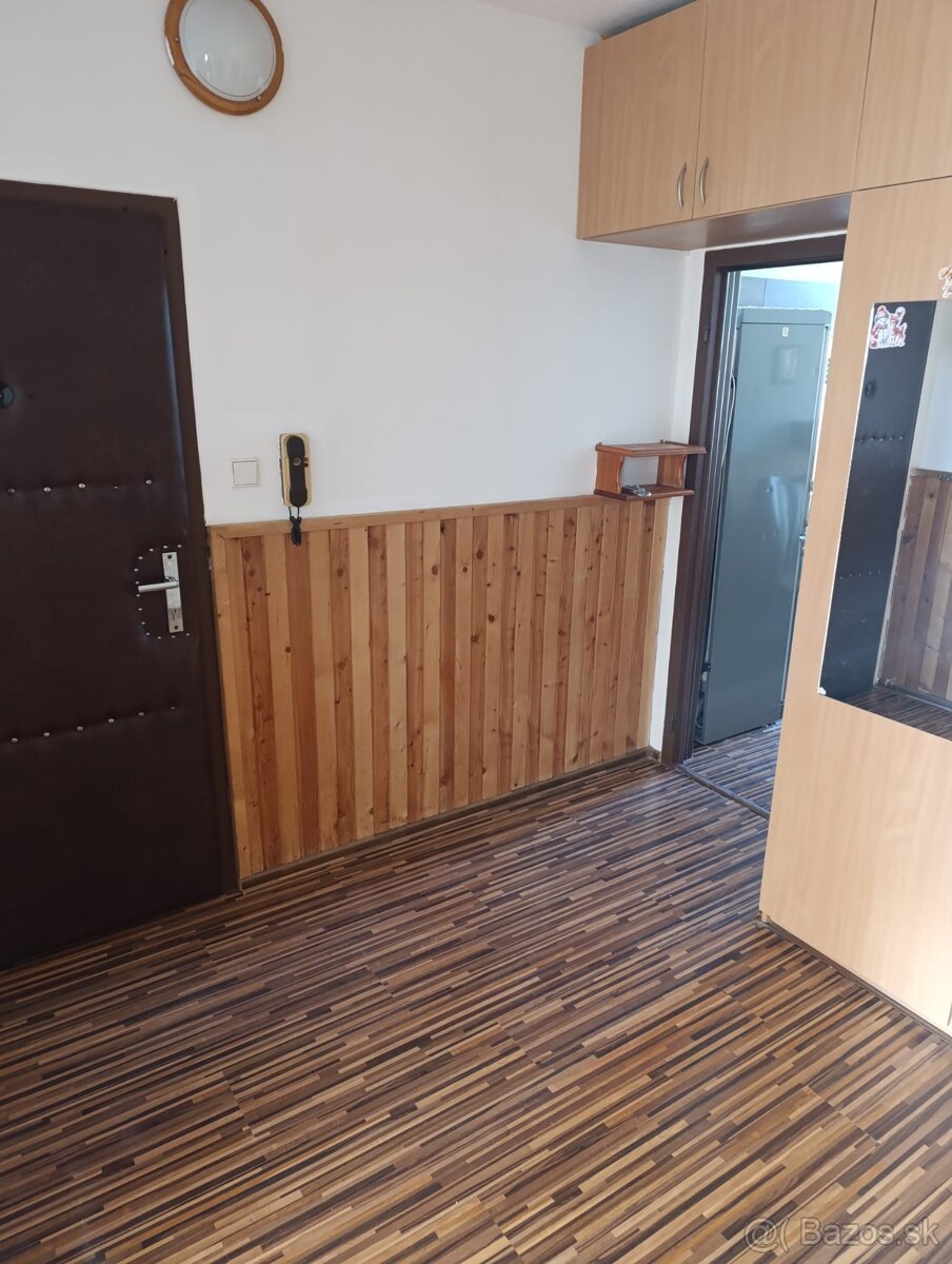 Prenájom 3 izbovy byt - 11