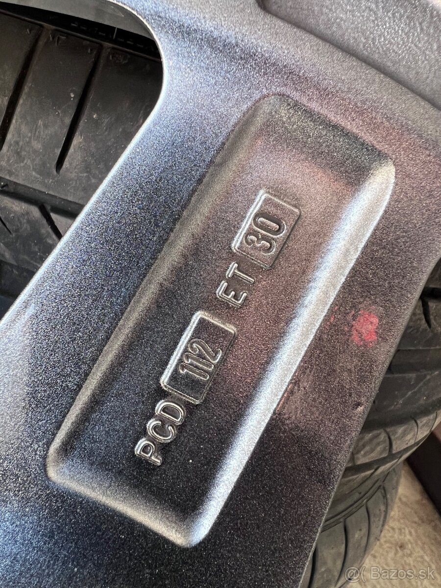 5x112 8.5j et30 r20 255/30r20 - 11