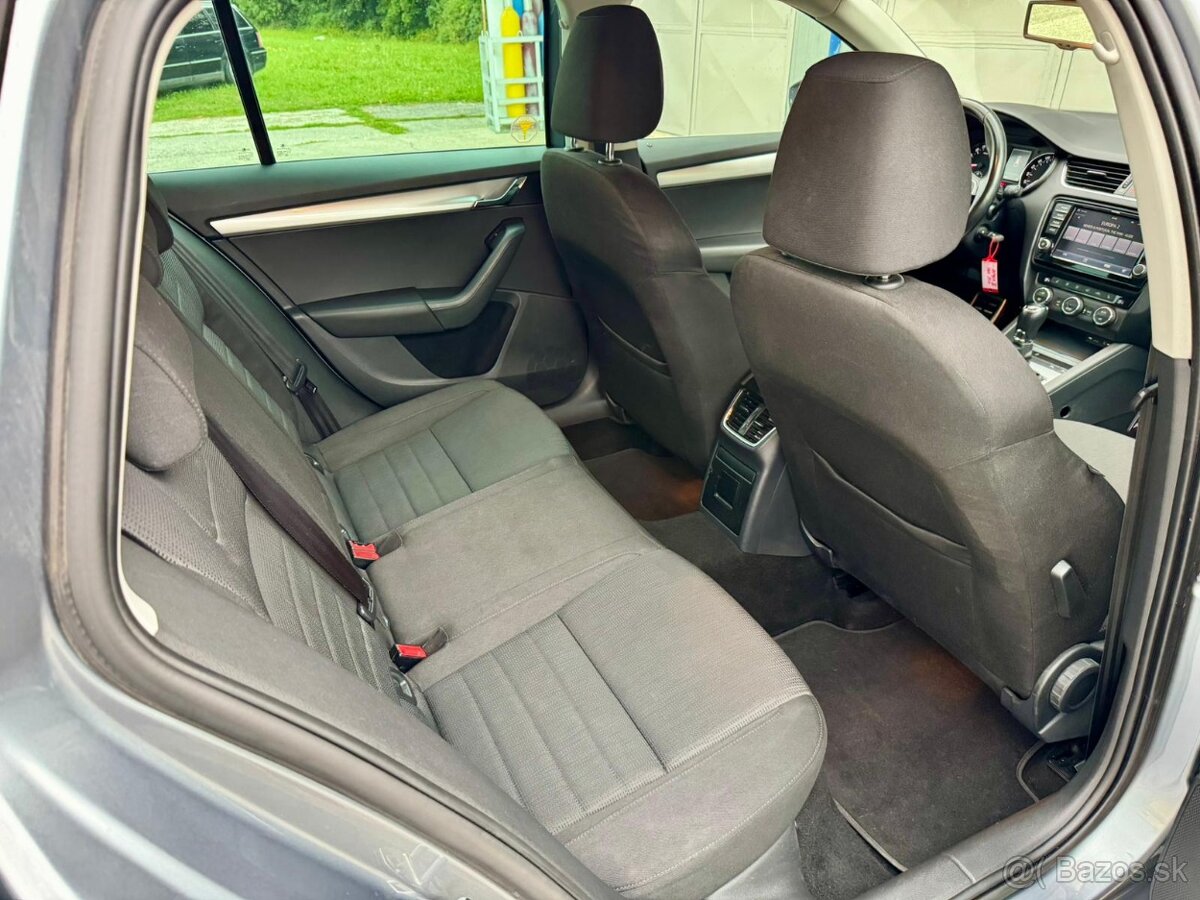 Skoda octavia 3 combi 2.0 tdi style - 11
