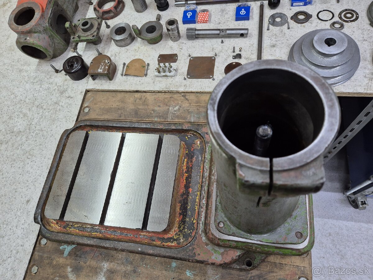 Vŕtačka jihokov hustopeče V-16 - 11