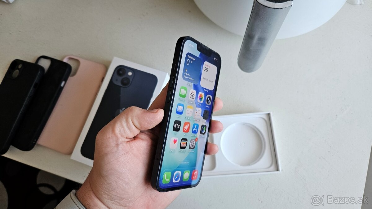 Apple iPhone 13 tmavý 128GB - 11