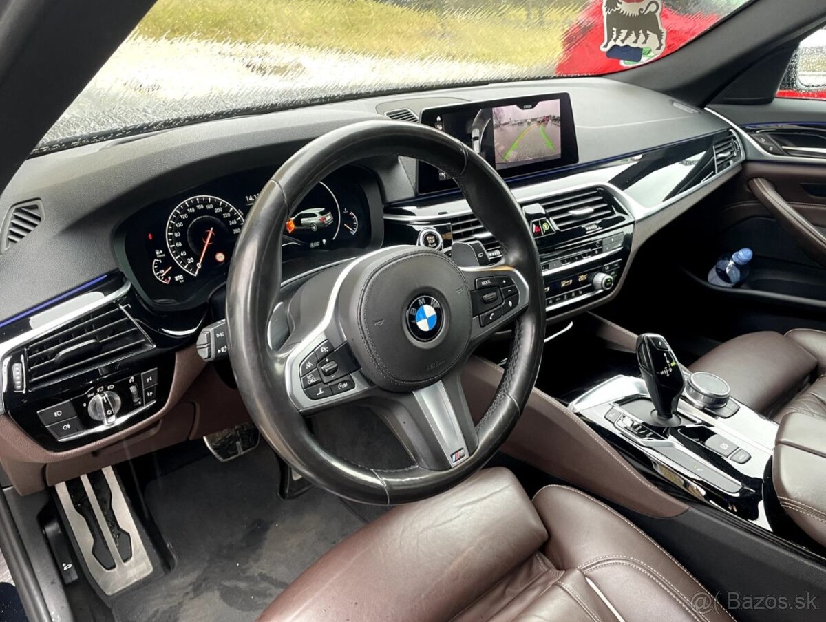 BMW 530d xDrive 2019 - 11