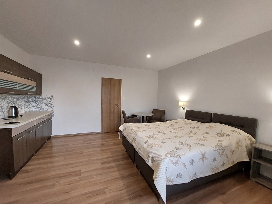 Nesvady: Investičná príležitosť. Znížená cena - 11