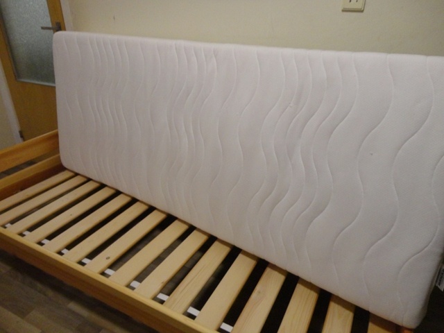 Drevená Posteľ + madrac - jednolôžková - 11