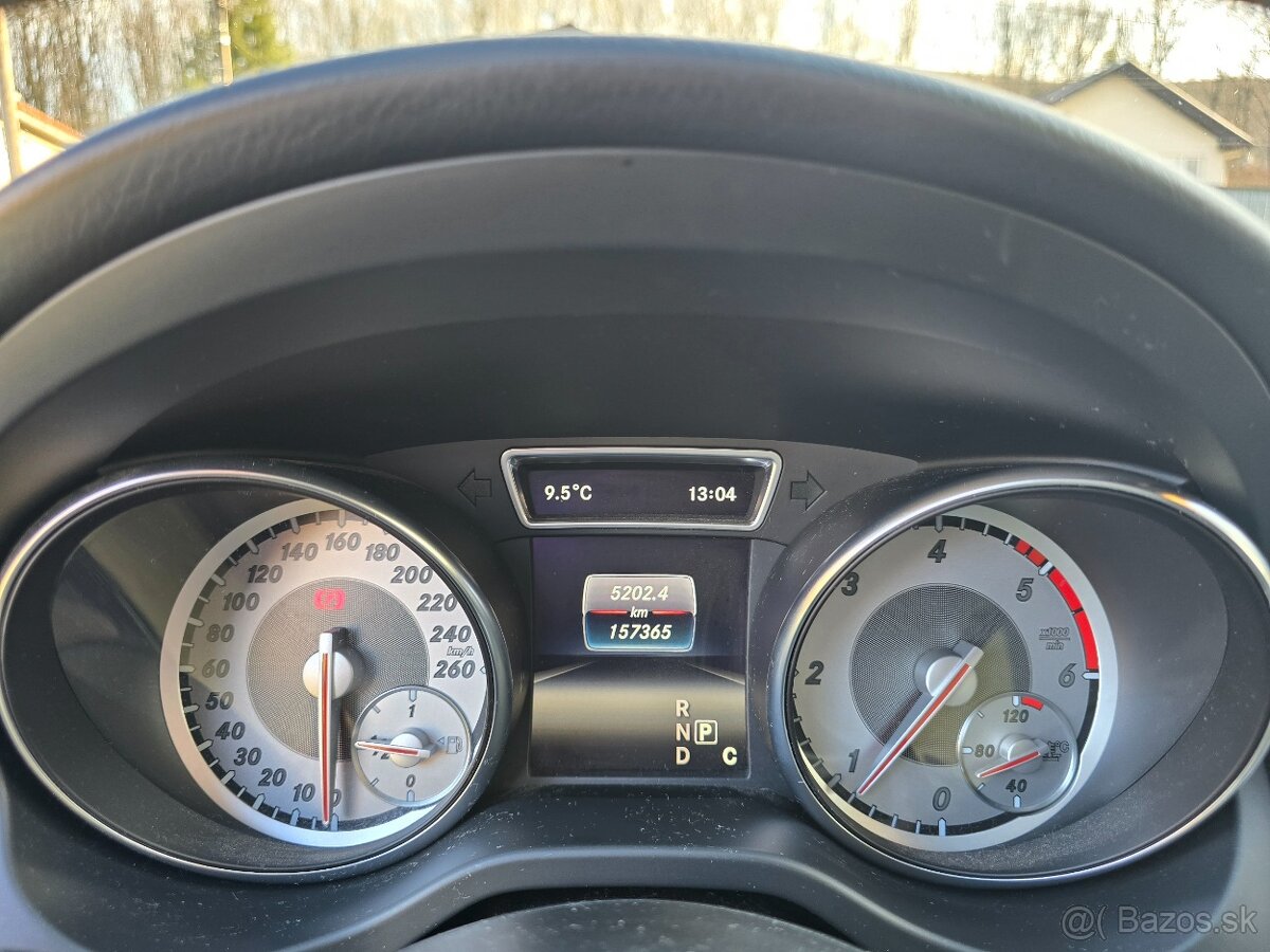 Mercedes-Benz GLA 180 d - 11