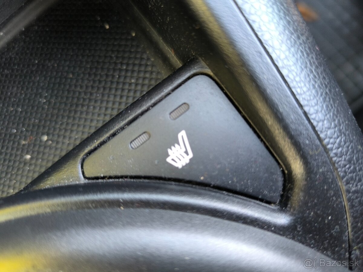 KIA SPORTAGE 1,7 CRDi 85 KW - 11