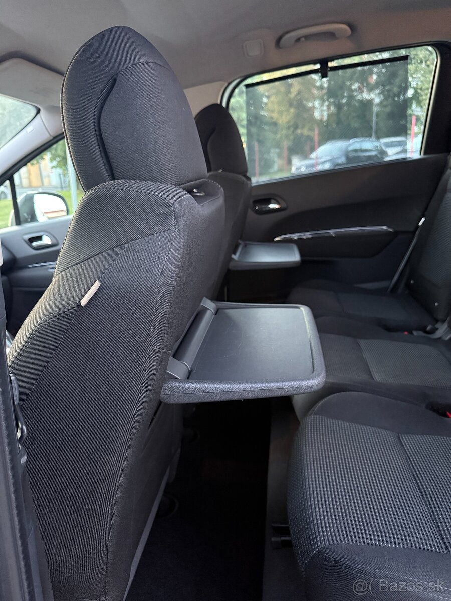 Peugeot 5008 1.6 HDI 80kw--2010--manual--147.000km - 11