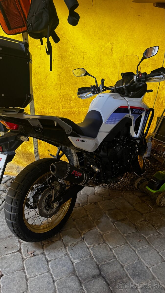 Honda transalp 750 - 11