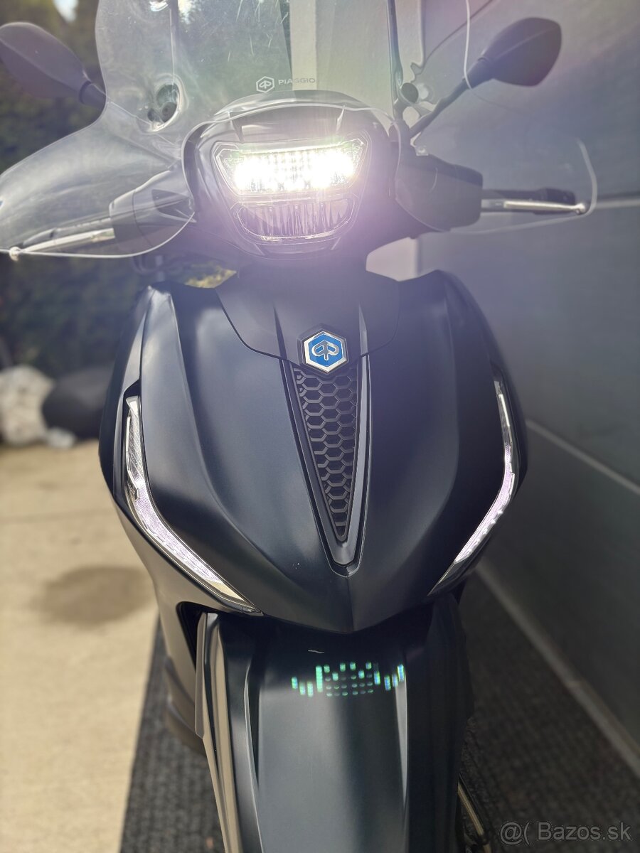 Piaggio Beverly 400HPE 2021 - 11