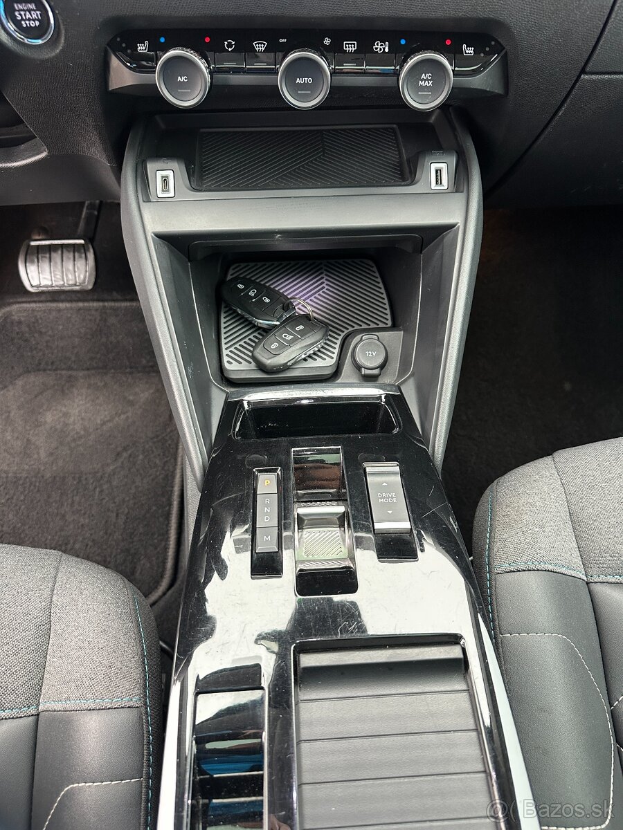 Citroën C4 BlueHDi130 Shine EAT8-EXCLUSIVE-11/2021-168tis km - 11