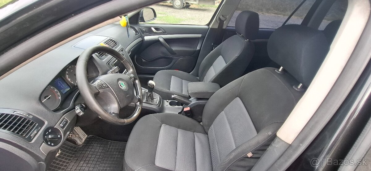 Škoda Octavia II Combi 2.0 TDI 103KW - 11