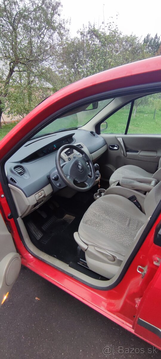 Renault Scenic - 11