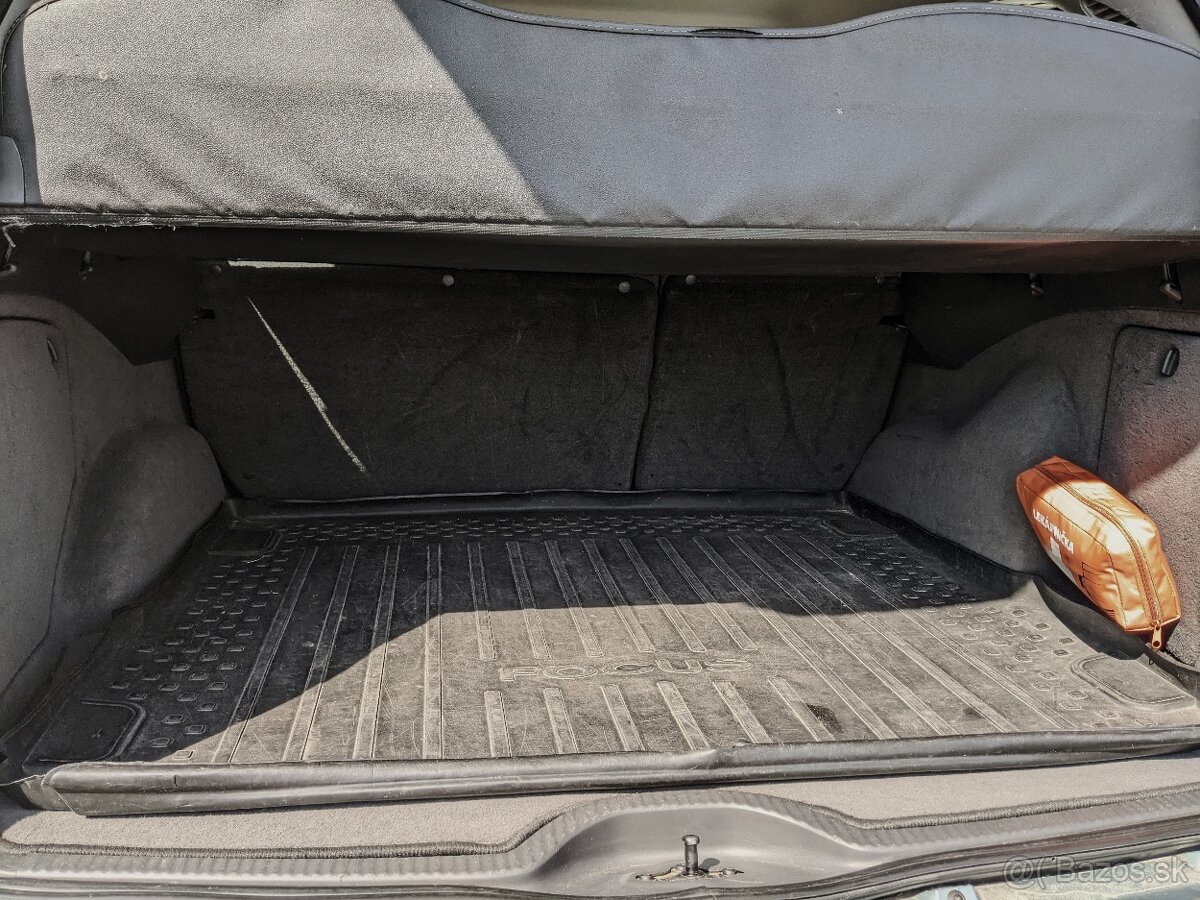 Ford Focus Kombi - spoľahlivé rodinné auto - 11