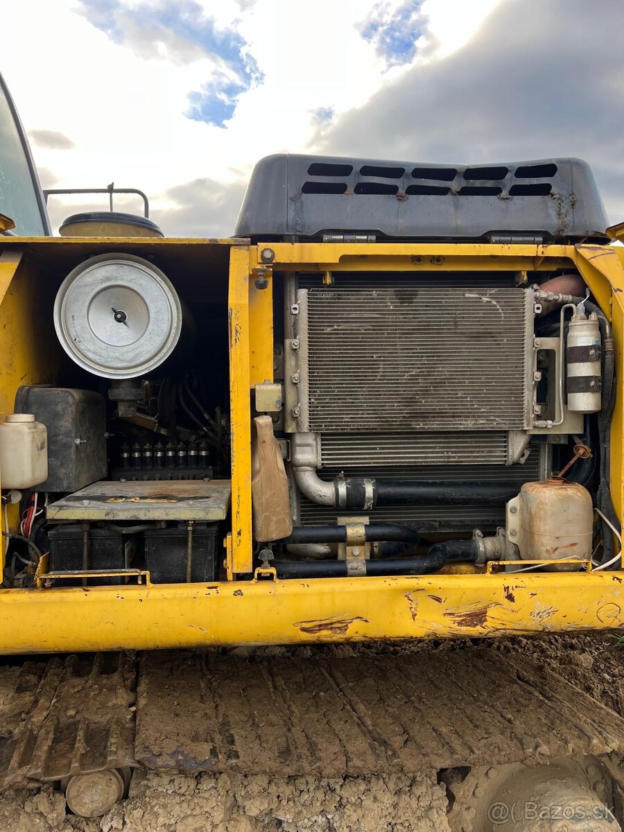 New Holland E215 - 11