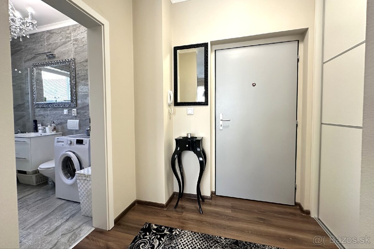 Prenájom 1 izbový byt Puchov - 11