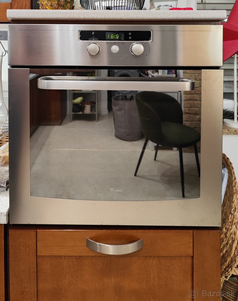 Kuchynská linka so spotrebičmi - 11