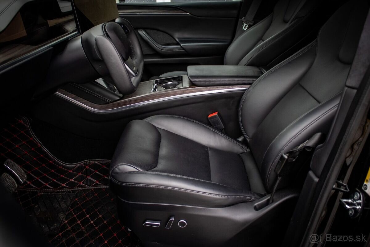 Tesla Model X AWD, 504kW, A, 5d. (2023) - 11