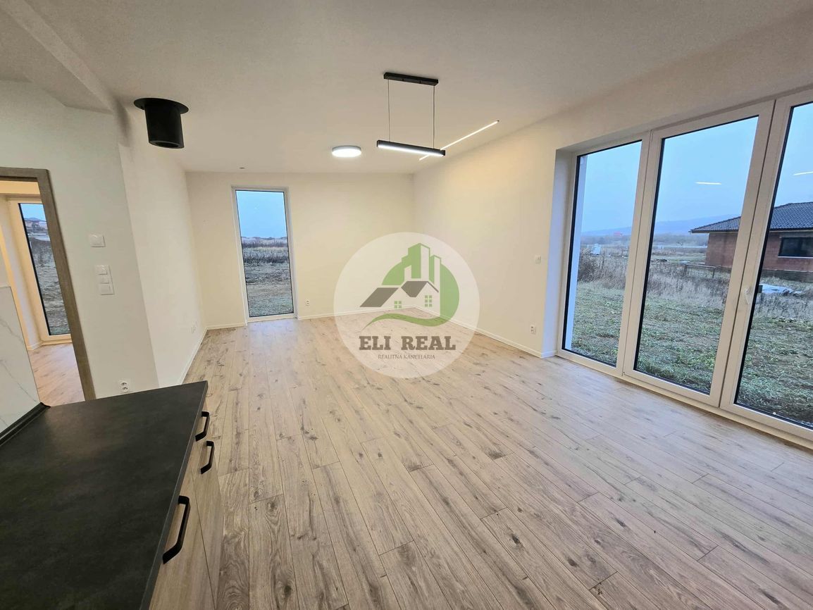 Na predaj moderná 4-izbová novostavba rodinného domu, Svinia - 11