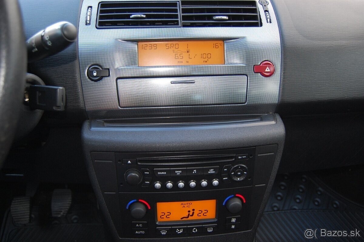 Citroën C4 1.6 benzín 80kW/110k. - 11