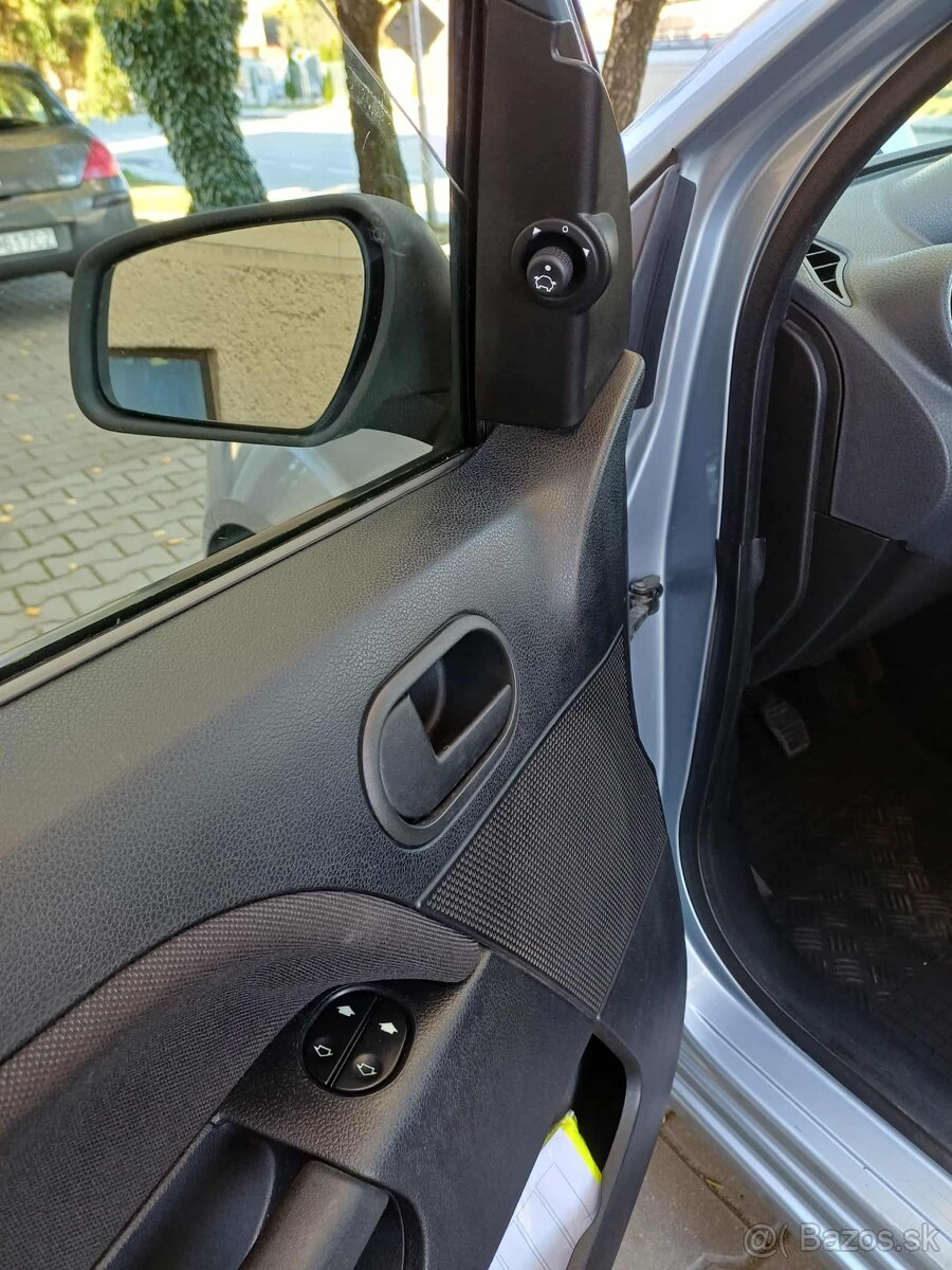 Ford Fiesta 1,25 16V - 11